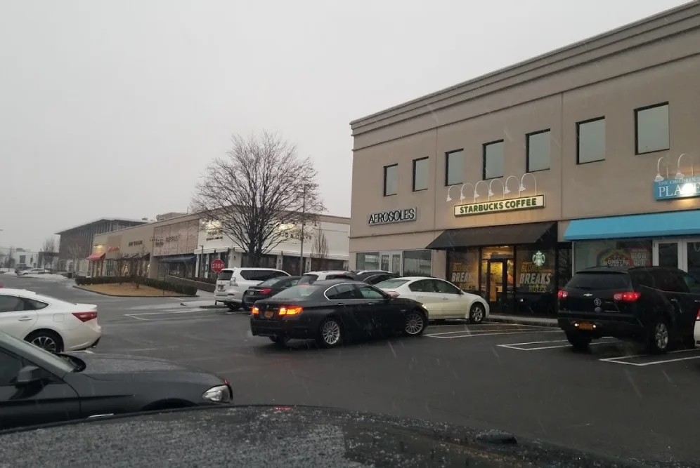 Vernon Hills Shopping Center